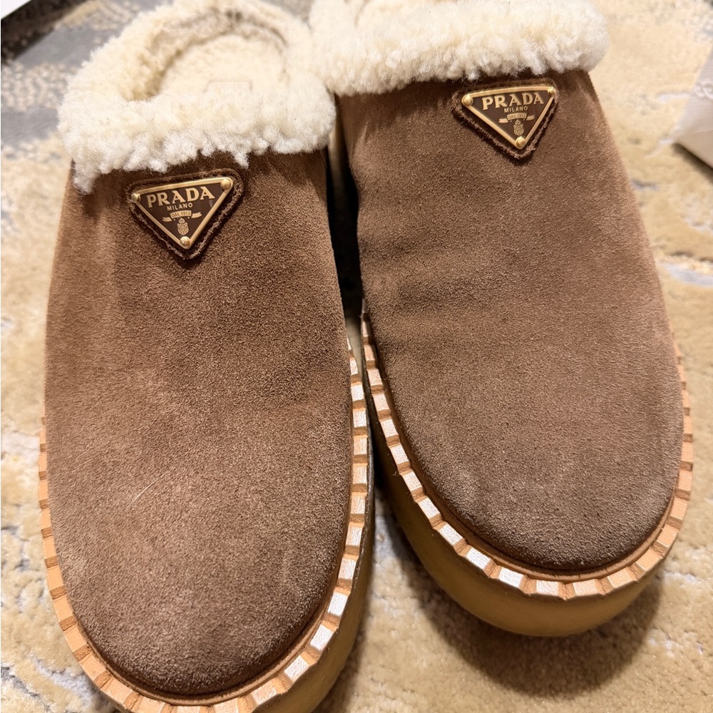 Prada shearling clogs sz 40